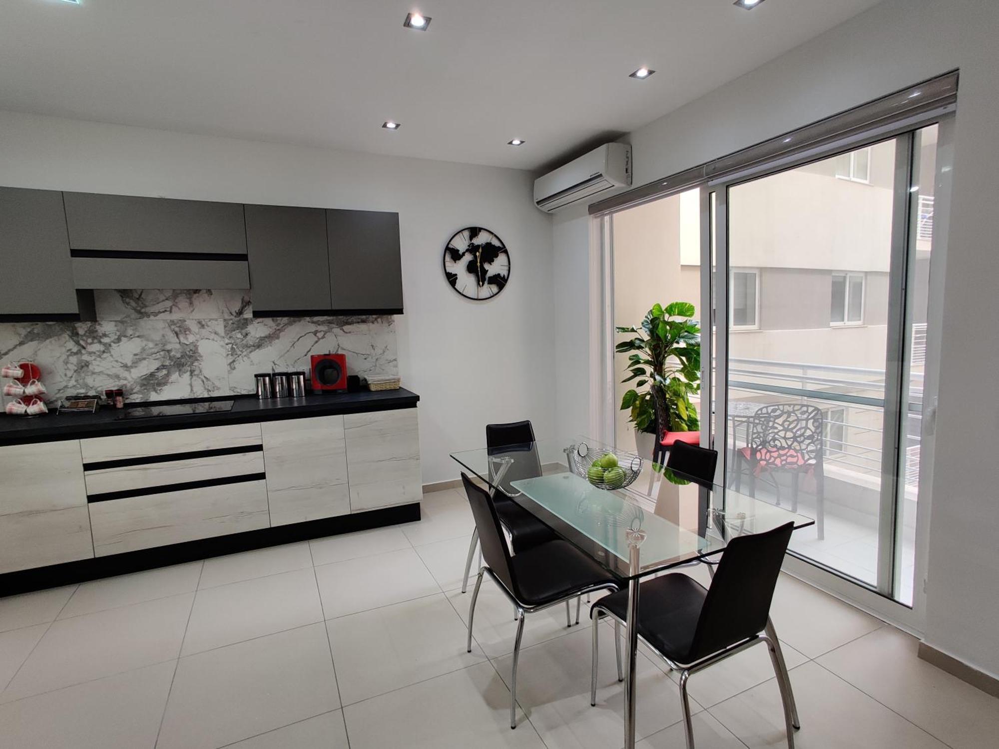 Depiro Point Deluxe - Modern, Designer Apartment 2 Minutes Away From Popular Sliema Seafront Buitenkant foto