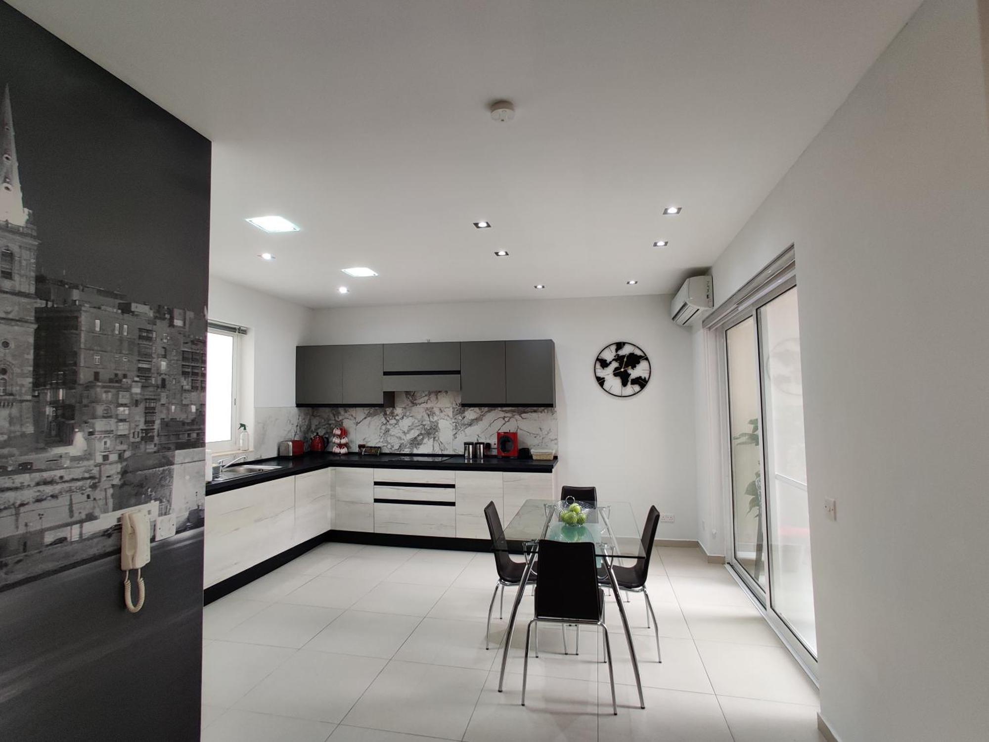 Depiro Point Deluxe - Modern, Designer Apartment 2 Minutes Away From Popular Sliema Seafront Buitenkant foto