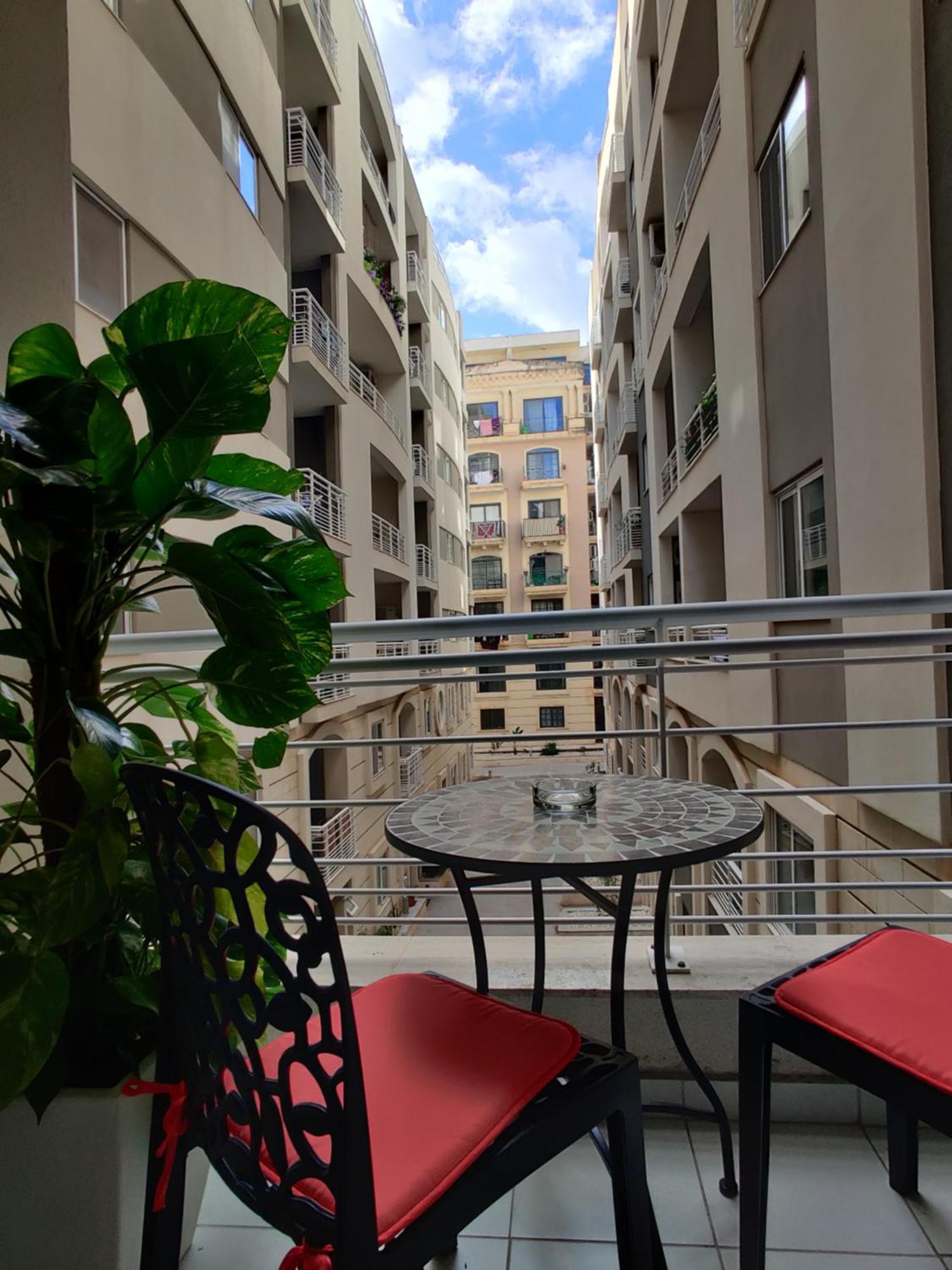 Depiro Point Deluxe - Modern, Designer Apartment 2 Minutes Away From Popular Sliema Seafront Buitenkant foto