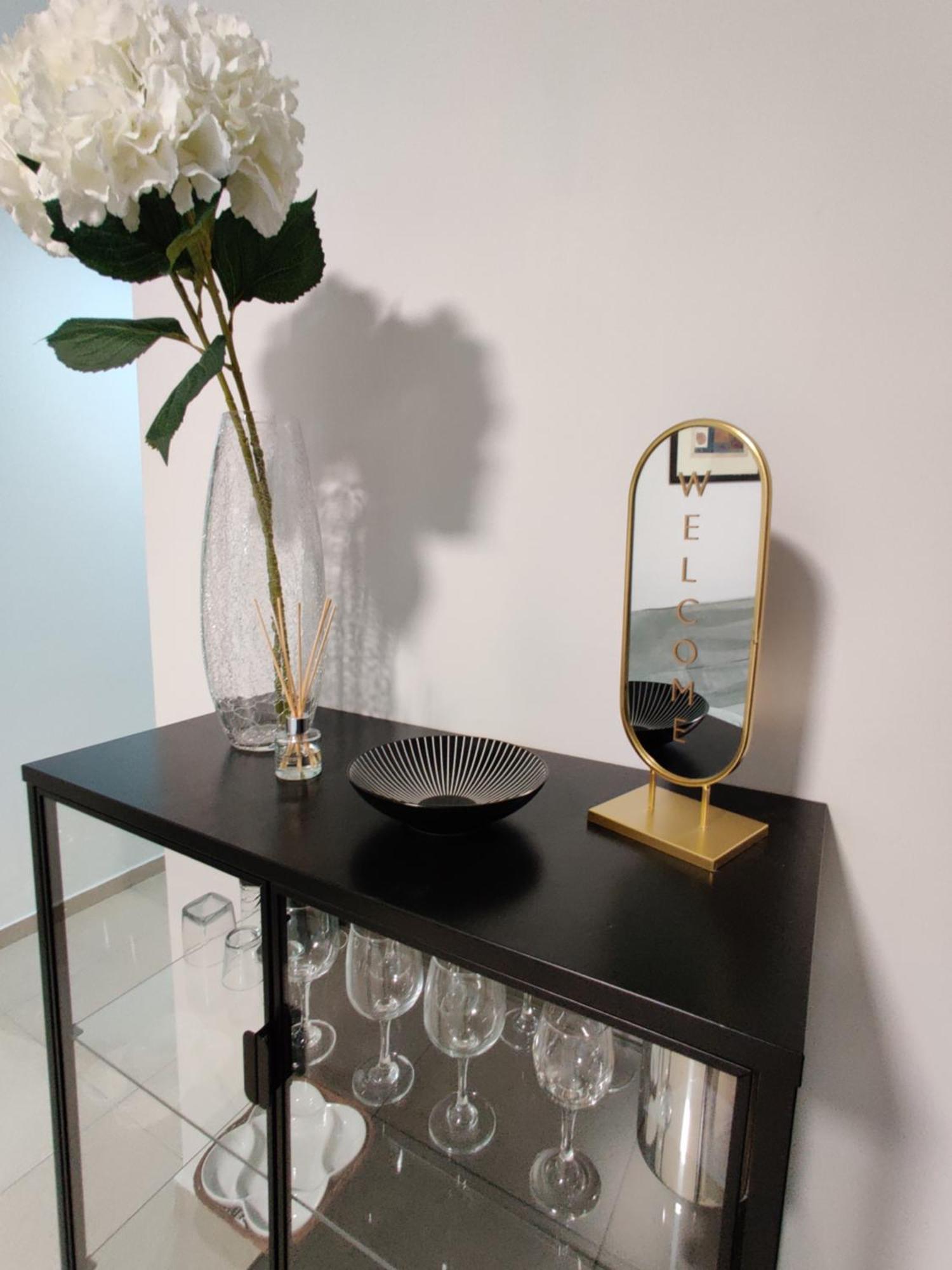 Depiro Point Deluxe - Modern, Designer Apartment 2 Minutes Away From Popular Sliema Seafront Buitenkant foto