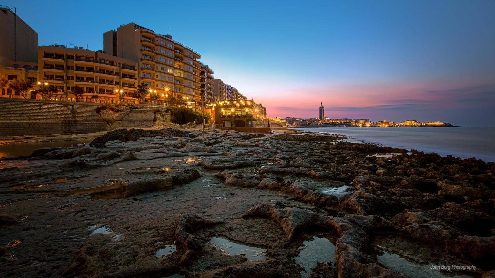 Depiro Point Deluxe - Modern, Designer Apartment 2 Minutes Away From Popular Sliema Seafront Buitenkant foto